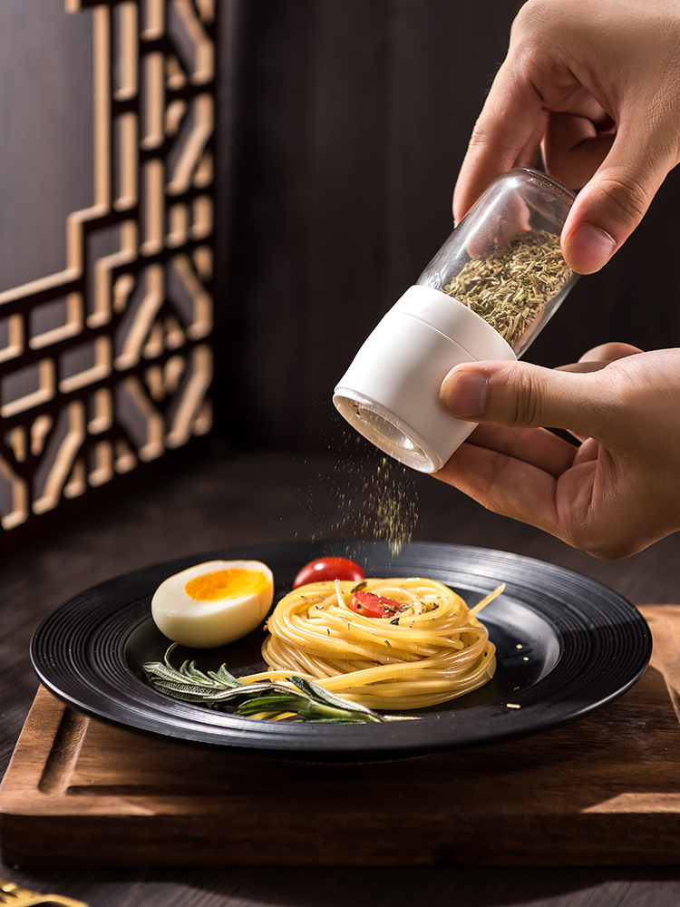 Handmatige pepermolen, Sesammo - Kitchen Gadgets In Japan recensie en prijs